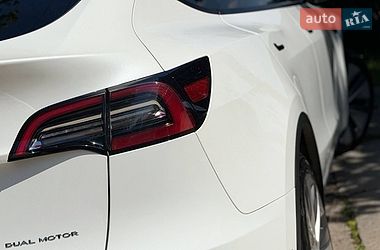 Позашляховик / Кросовер Tesla Model Y 2021 в Стрию фото 19 Позашляховик / Кросовер Tesla Model Y 2021 в Стрию