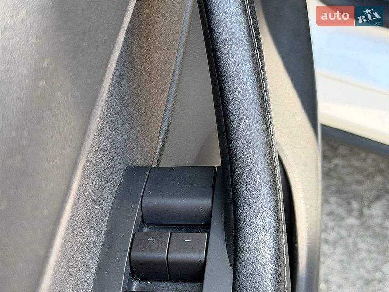 Позашляховик / Кросовер Tesla Model Y 2021 в Стрию фото 21 Позашляховик / Кросовер Tesla Model Y 2021 в Стрию