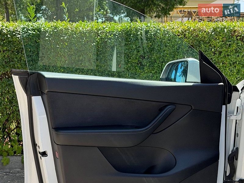 Позашляховик / Кросовер Tesla Model Y 2021 в Стрию фото 27 Позашляховик / Кросовер Tesla Model Y 2021 в Стрию