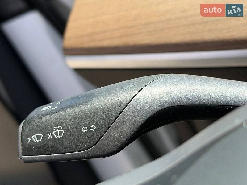 Позашляховик / Кросовер Tesla Model Y 2021 в Стрию фото 32 Позашляховик / Кросовер Tesla Model Y 2021 в Стрию