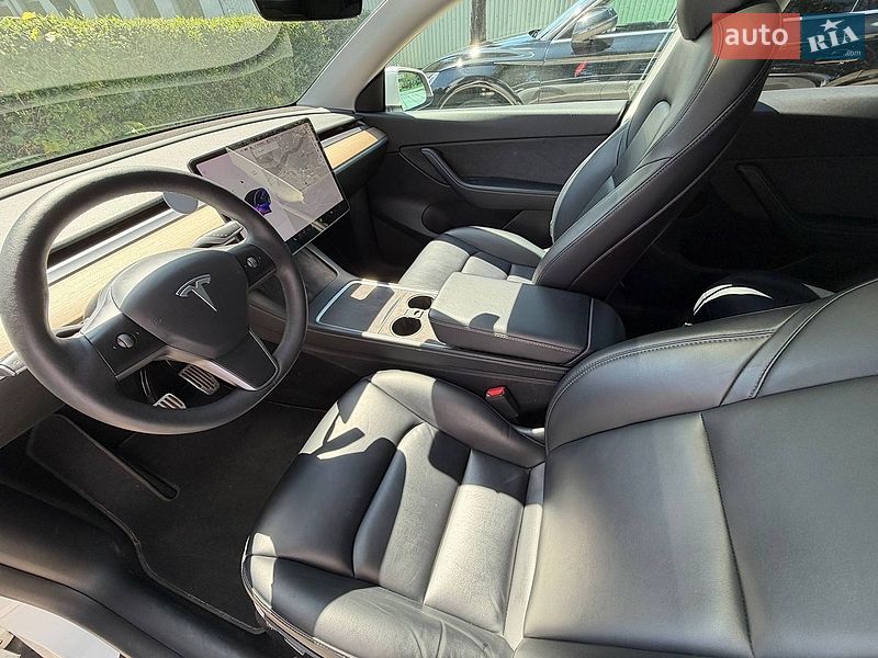 Позашляховик / Кросовер Tesla Model Y 2021 в Стрию фото 33 Позашляховик / Кросовер Tesla Model Y 2021 в Стрию
