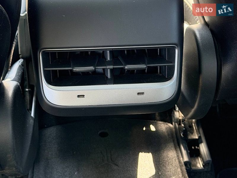 Позашляховик / Кросовер Tesla Model Y 2021 в Стрию фото 40 Позашляховик / Кросовер Tesla Model Y 2021 в Стрию