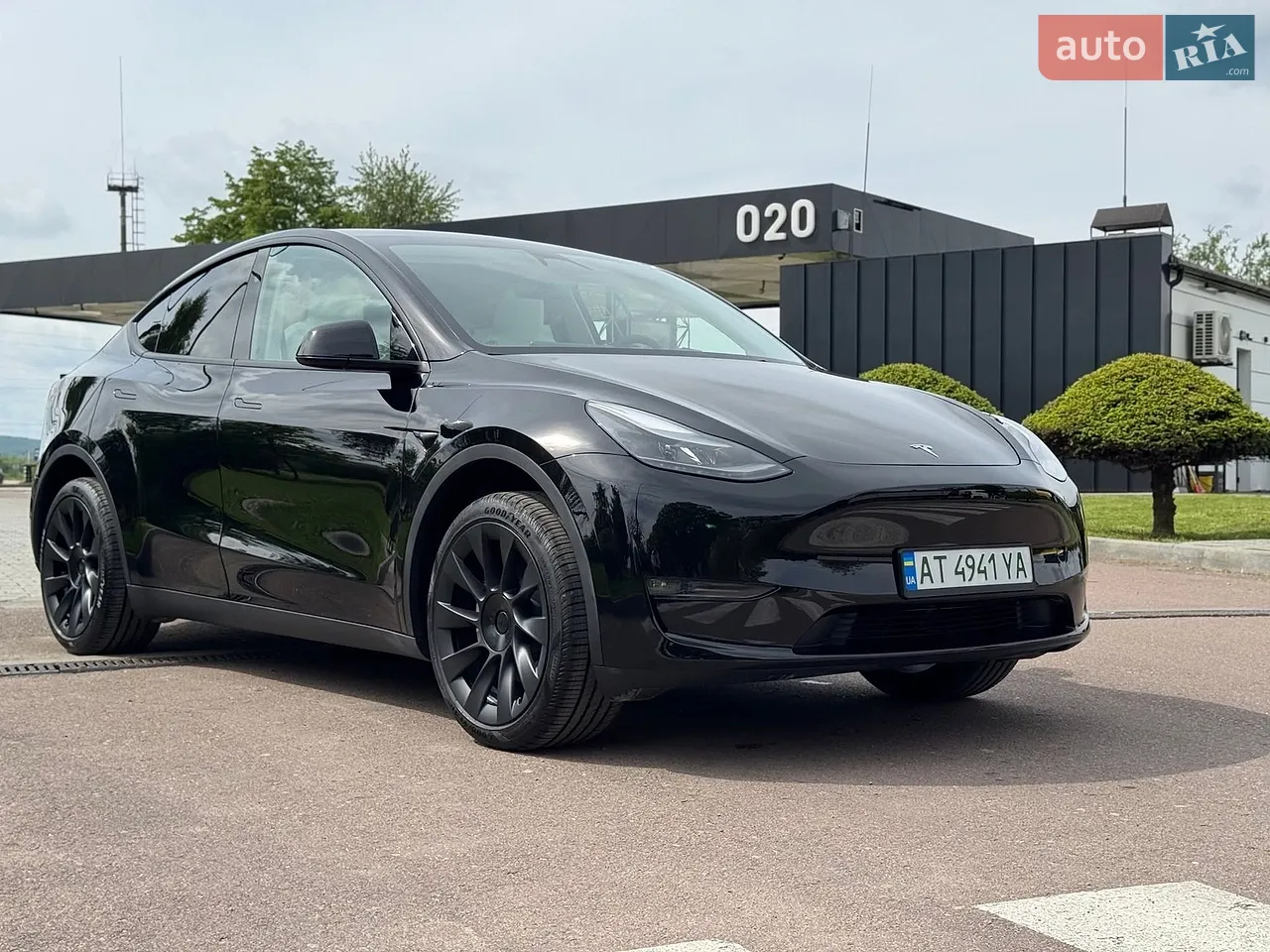 2024 Tesla Model Y - мініатюра 23