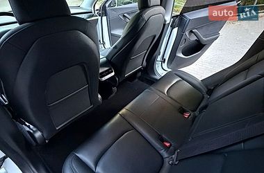 Позашляховик / Кросовер Tesla Model Y 2022 в Києві фото 11 Позашляховик / Кросовер Tesla Model Y 2022 в Києві