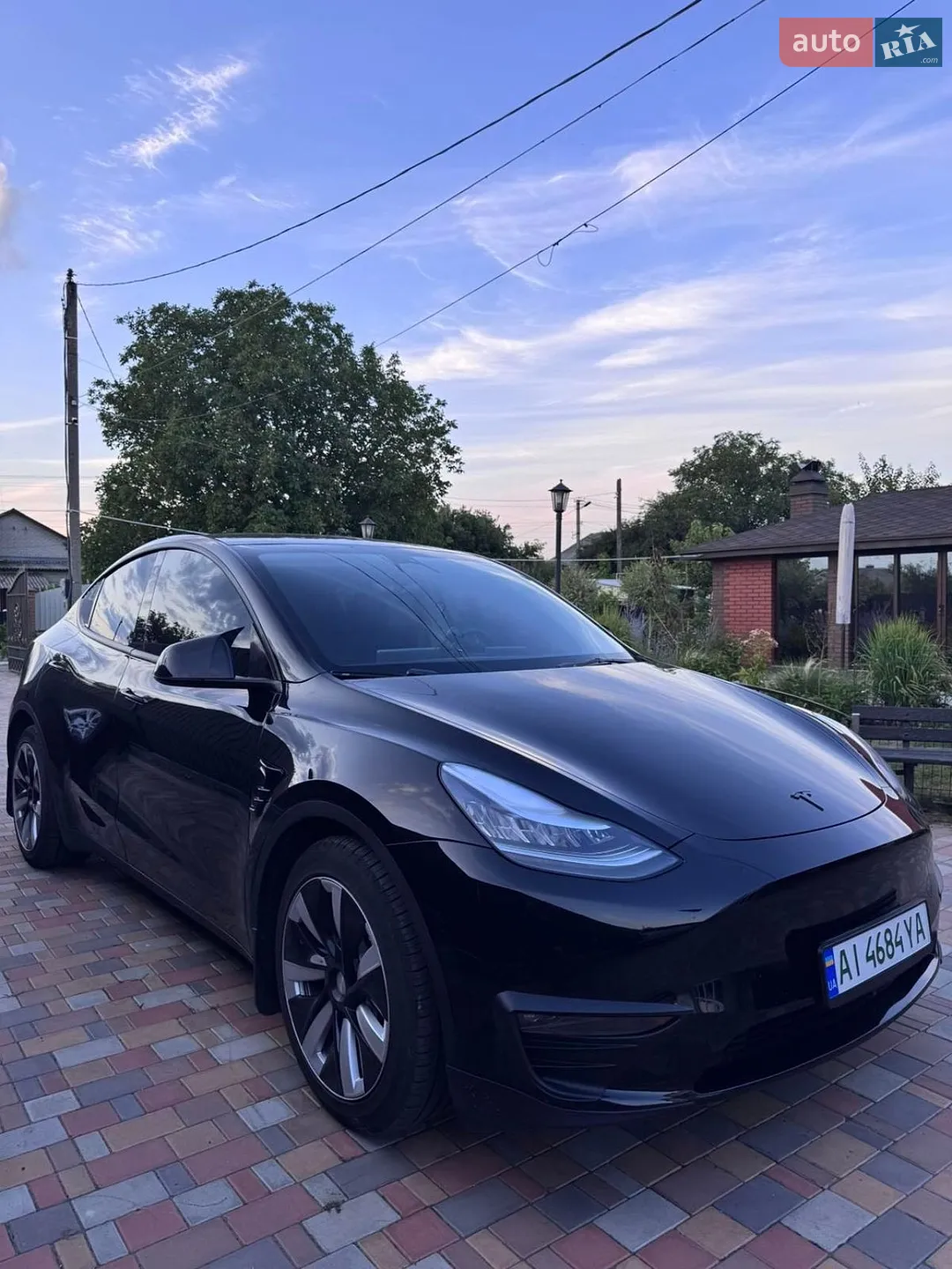 2023 Tesla Model Y - мініатюра 2