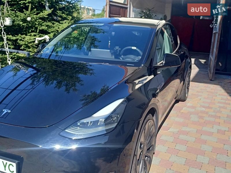 Внедорожник / Кроссовер Tesla Model Y 2023 в Львове фото 2 Внедорожник / Кроссовер Tesla Model Y 2023 в Львове