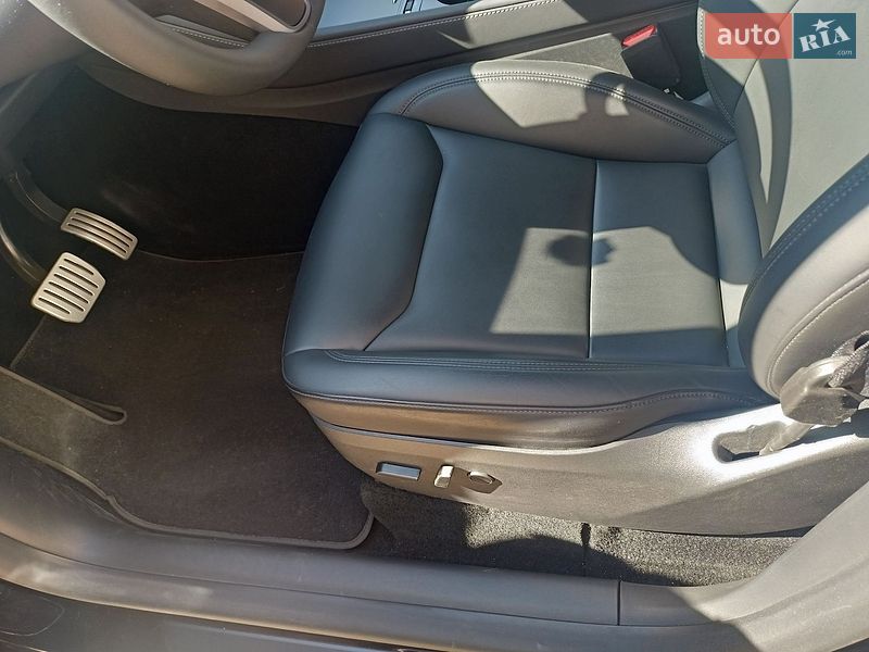 Внедорожник / Кроссовер Tesla Model Y 2023 в Львове фото 9 Внедорожник / Кроссовер Tesla Model Y 2023 в Львове