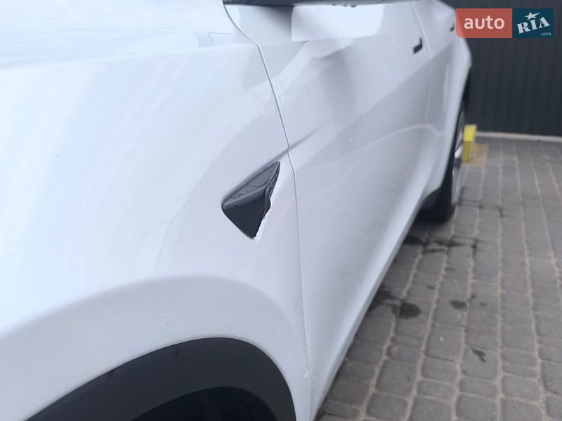 Позашляховик / Кросовер Tesla Model Y 2022 в Жашківу