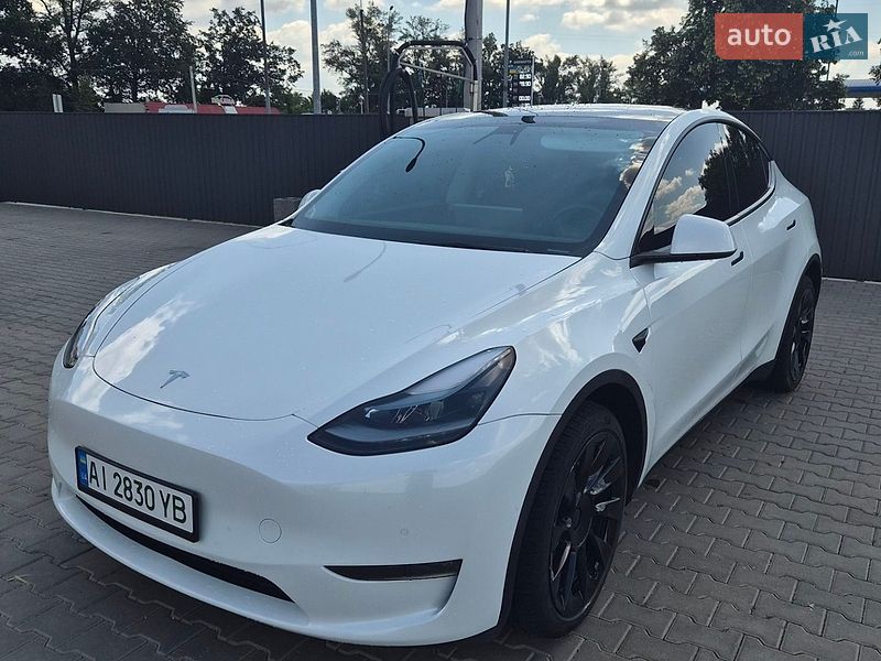 Tesla Model Y 2022