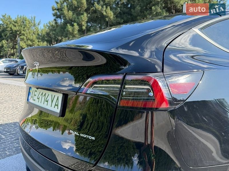 Внедорожник / Кроссовер Tesla Model Y 2022 в Днепре