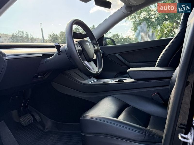 Внедорожник / Кроссовер Tesla Model Y 2022 в Днепре