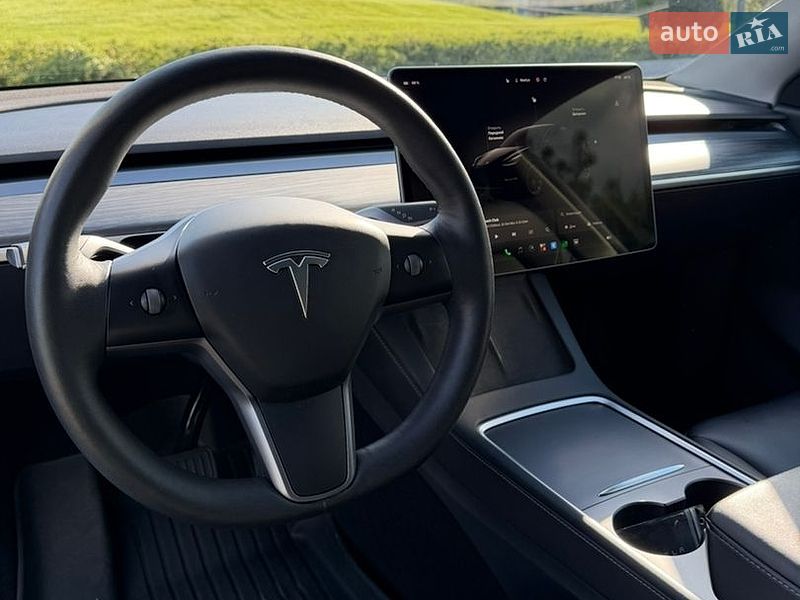 Внедорожник / Кроссовер Tesla Model Y 2022 в Днепре