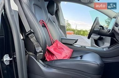 Внедорожник / Кроссовер Tesla Model Y 2022 в Днепре