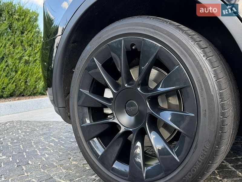 Внедорожник / Кроссовер Tesla Model Y 2022 в Днепре