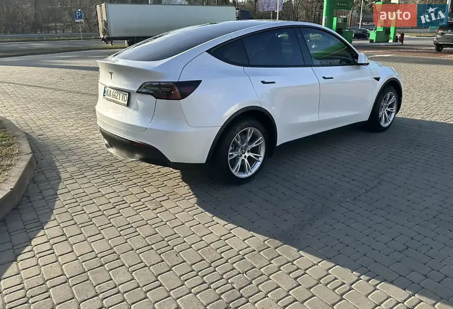 2022 Tesla Model Y - мініатюра 6