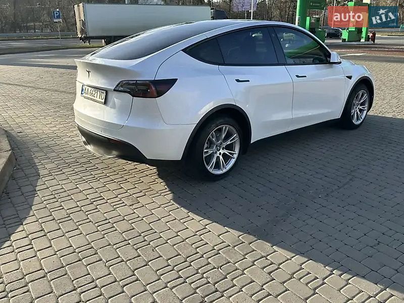 Внедорожник / Кроссовер Tesla Model Y 2022 в Киеве фото 6 Внедорожник / Кроссовер Tesla Model Y 2022 в Киеве