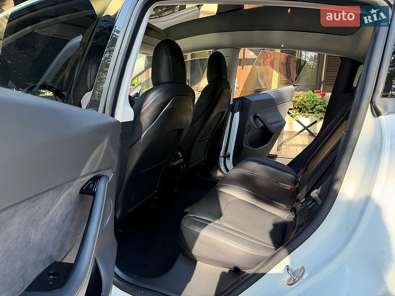 Внедорожник / Кроссовер Tesla Model Y 2020 в Киеве фото 39 Внедорожник / Кроссовер Tesla Model Y 2020 в Киеве