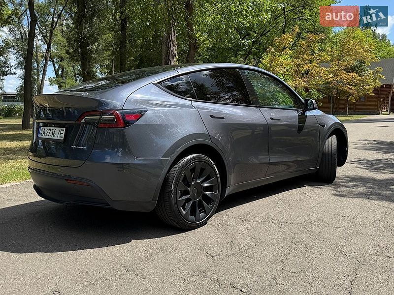 Позашляховик / Кросовер Tesla Model Y 2023 в Києві фото 9 Позашляховик / Кросовер Tesla Model Y 2023 в Києві