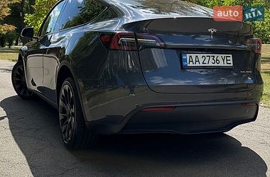 Позашляховик / Кросовер Tesla Model Y 2023 в Києві фото 15 Позашляховик / Кросовер Tesla Model Y 2023 в Києві