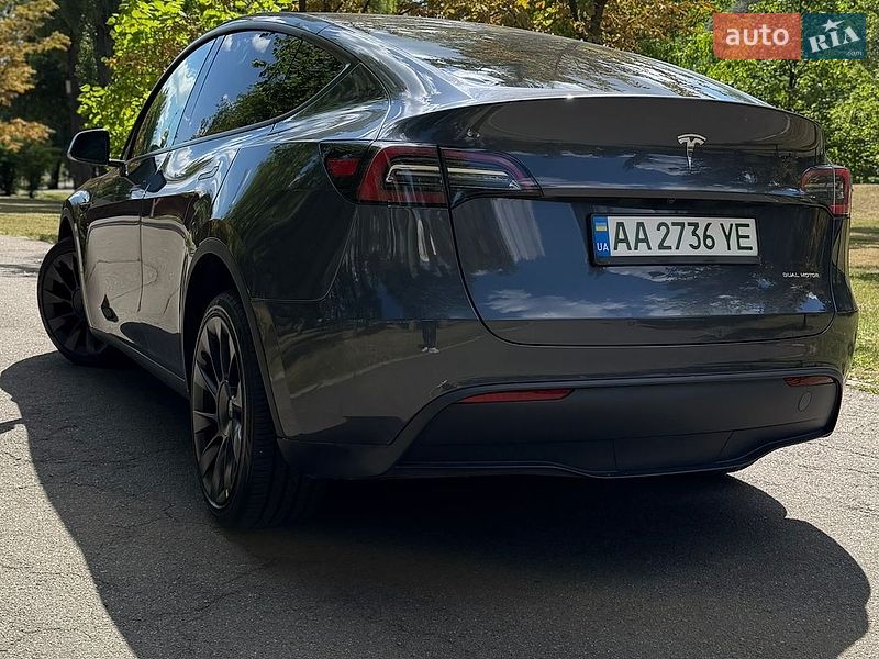 Позашляховик / Кросовер Tesla Model Y 2023 в Києві фото 15 Позашляховик / Кросовер Tesla Model Y 2023 в Києві