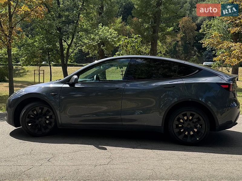 Позашляховик / Кросовер Tesla Model Y 2023 в Києві
