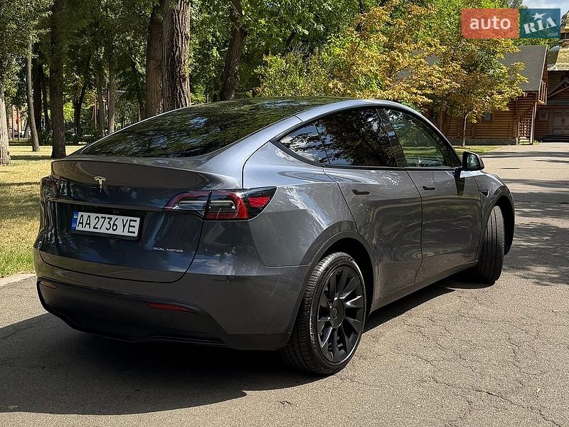 Позашляховик / Кросовер Tesla Model Y 2023 в Києві