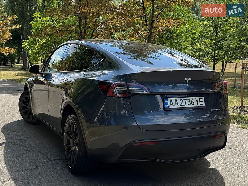 Позашляховик / Кросовер Tesla Model Y 2023 в Києві
