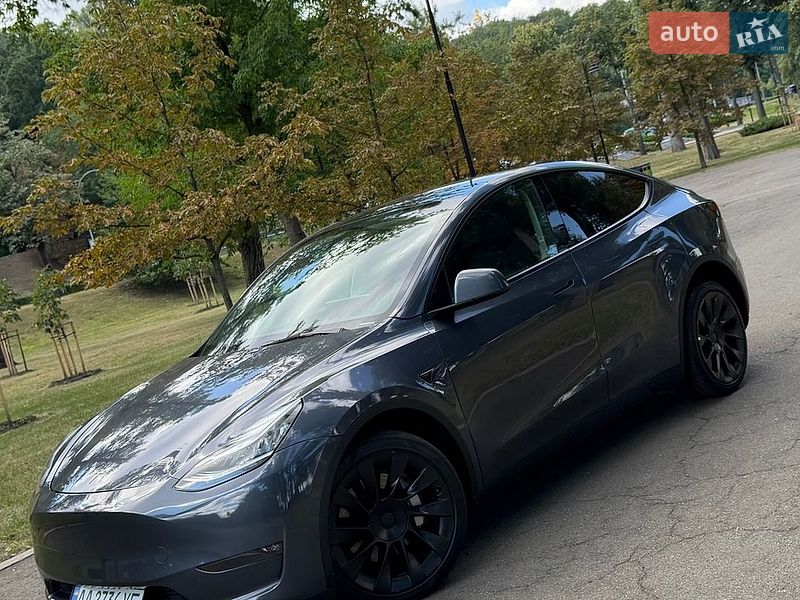 Позашляховик / Кросовер Tesla Model Y 2023 в Києві фото 47 Позашляховик / Кросовер Tesla Model Y 2023 в Києві