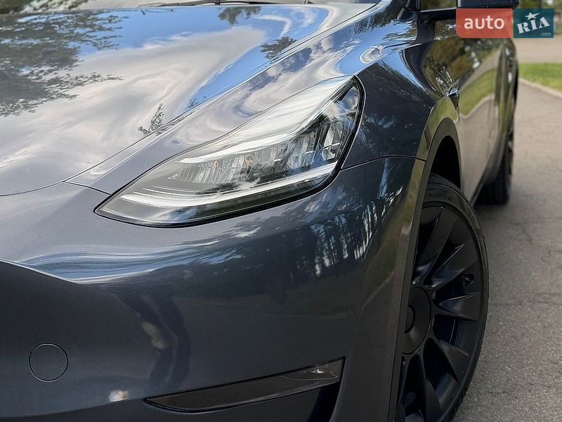Позашляховик / Кросовер Tesla Model Y 2023 в Києві