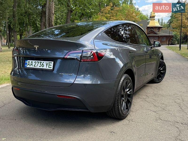 Позашляховик / Кросовер Tesla Model Y 2023 в Києві