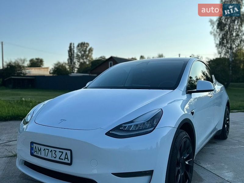 Tesla Model Y 2022
