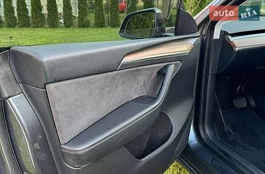 Внедорожник / Кроссовер Tesla Model Y 2023 в Дрогобыче