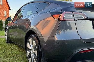 Внедорожник / Кроссовер Tesla Model Y 2023 в Дрогобыче