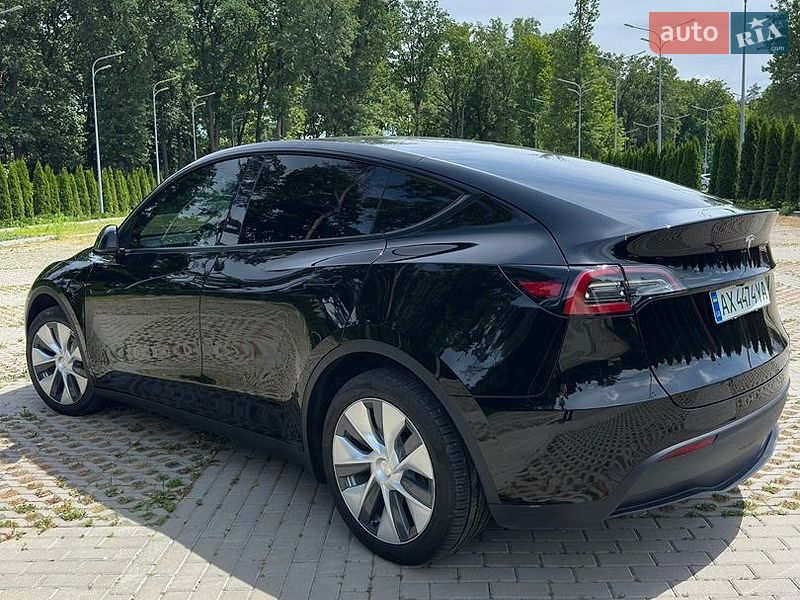 Позашляховик / Кросовер Tesla Model Y 2023 в Харкові фото 4 Позашляховик / Кросовер Tesla Model Y 2023 в Харкові