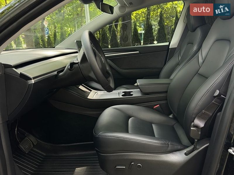 Позашляховик / Кросовер Tesla Model Y 2023 в Харкові