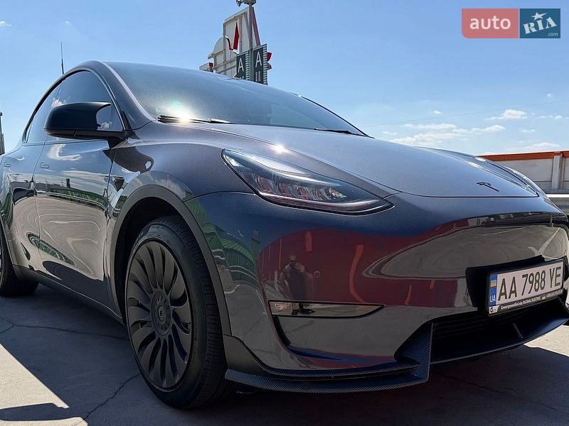 Позашляховик / Кросовер Tesla Model Y 2021 в Києві