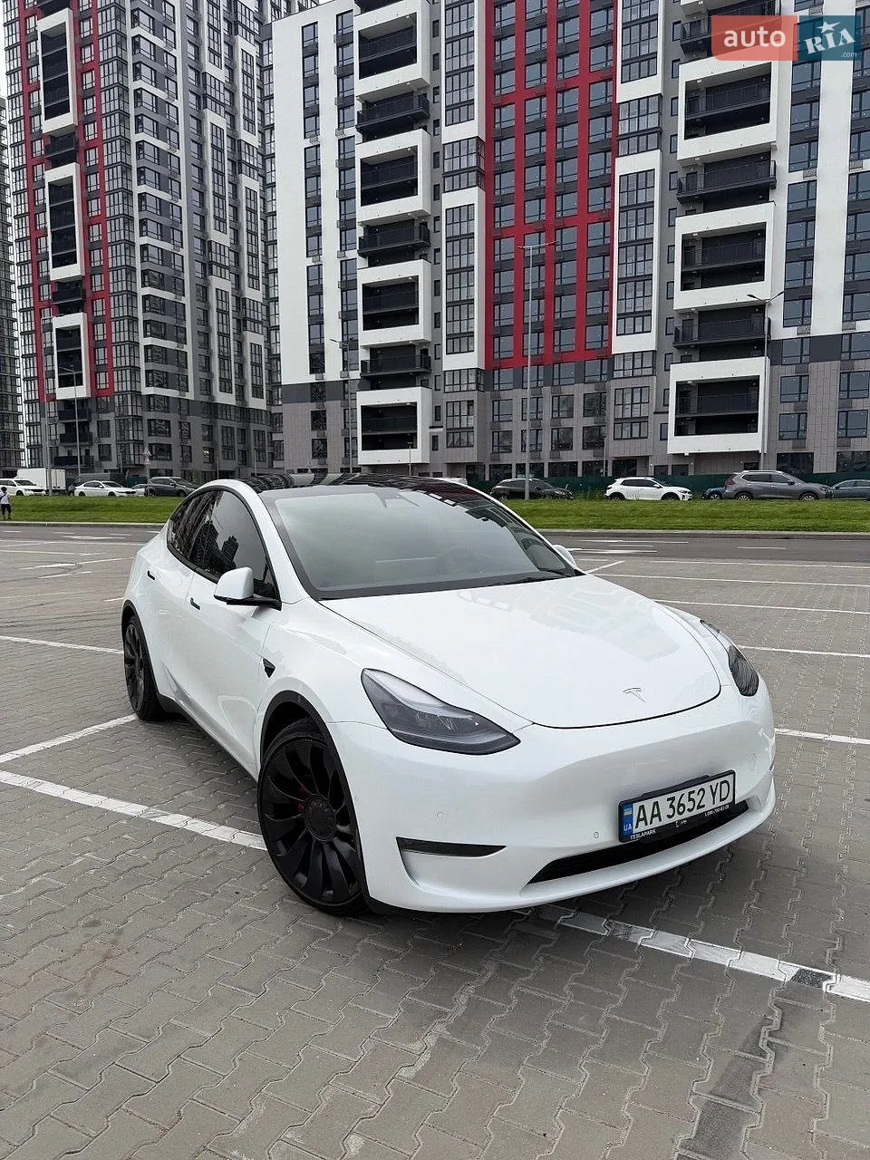 2022 Tesla Model Y - мініатюра 2