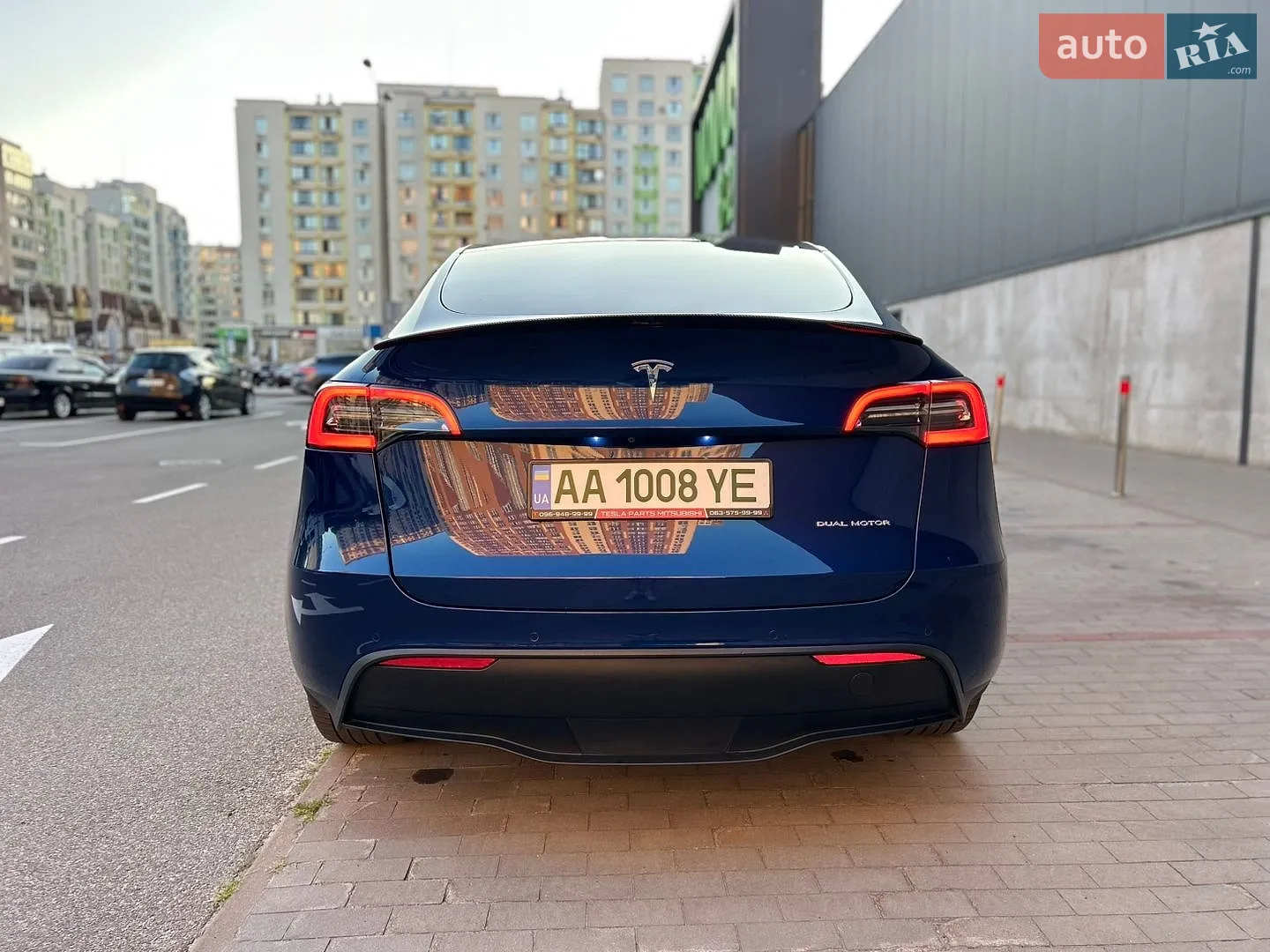 2020 Tesla Model Y - мініатюра 8