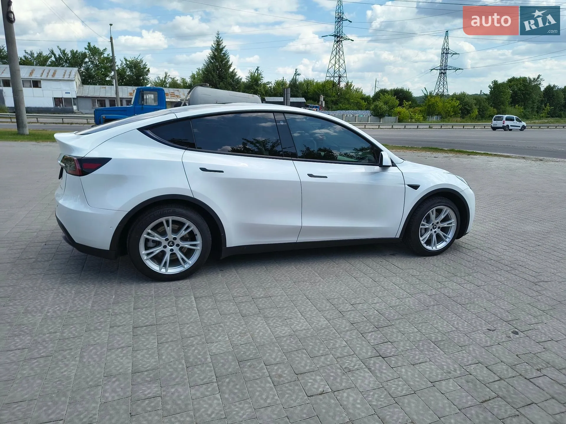 2021 Tesla Model Y - мініатюра 12