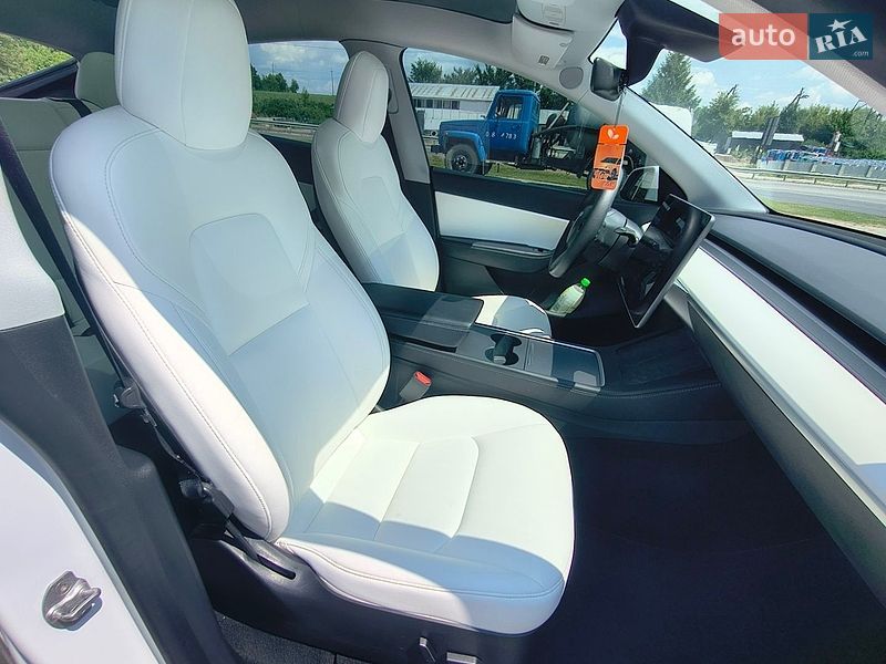 Позашляховик / Кросовер Tesla Model Y 2021 в Тернополі