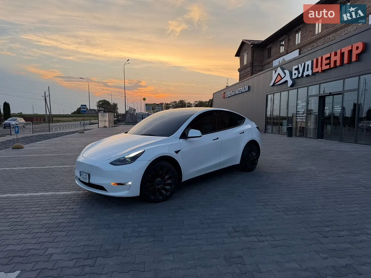 2022 Tesla Model Y - мініатюра 13