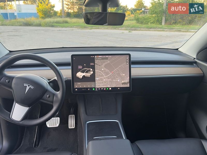 Позашляховик / Кросовер Tesla Model Y 2021 в Харкові