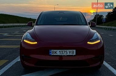 Внедорожник / Кроссовер Tesla Model Y 2022 в Ровно