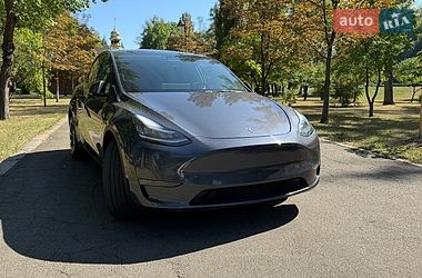 Позашляховик / Кросовер Tesla Model Y 2023 в Києві
