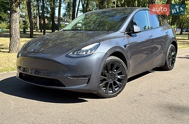 Позашляховик / Кросовер Tesla Model Y 2023 в Києві
