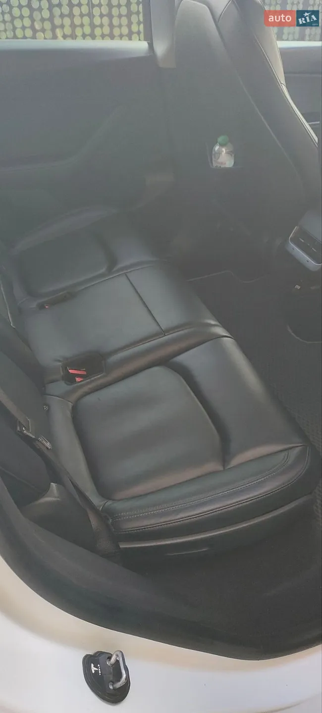 2021 Tesla Model Y - мініатюра 9