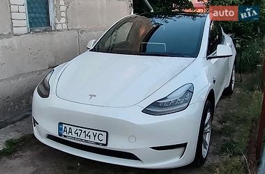 Позашляховик / Кросовер Tesla Model Y 2021 в Києві