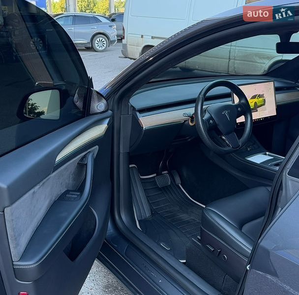 Позашляховик / Кросовер Tesla Model Y 2022 в Дніпрі фото 6 Позашляховик / Кросовер Tesla Model Y 2022 в Дніпрі