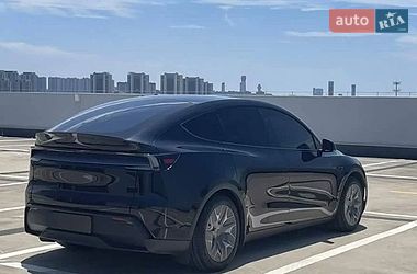 Позашляховик / Кросовер Tesla Model Y 2025 в Одесі
