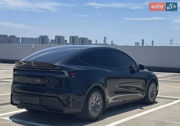 Позашляховик / Кросовер Tesla Model Y 2025 в Одесі